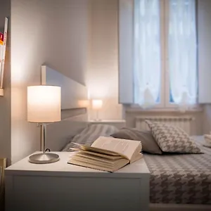 https://novella-white.it-tuscanyhotel.com